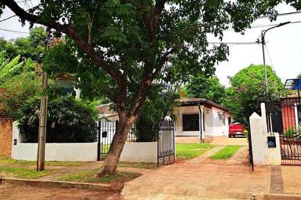 Casa - Alquiler - San Lorenzo, Paraguay