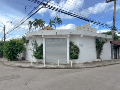 Local comercial en alquiler avenida Alemana 2do y 3er anillo