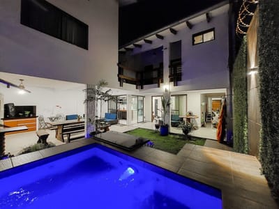 CASA DE LUJO EN VENTA - ZONA NORTE