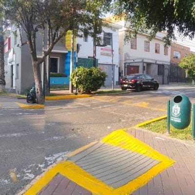 Local en  San Isidro  ALQUILER O VENTA
