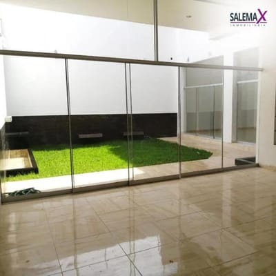 AMPLIA CASA EN VENTA o ALQUILER – URB. SAN EDUARDO ‐ PIURA