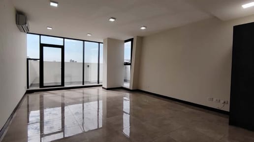 OFICINA+PARQUEO EN VENTA EDIFICIO BUSINESS AND HEALTH