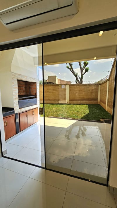 Alquilo hermoso duplex zona Rakiura