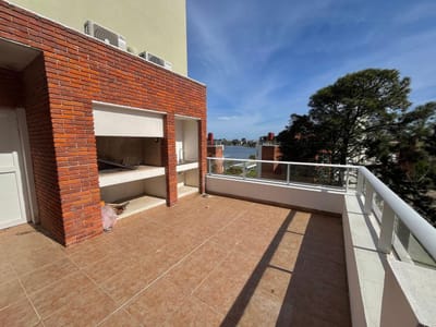 ALQUILER APTO BILÚ CARRASCO- 2 DORM DÚPLEX TERRAZA PARRILLERO 2GGE