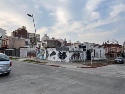 VENTA TERRENO PARQUE BATLLE.