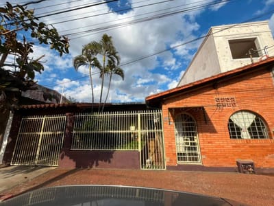 Venta casa en Mburucuya OPORTUNIDAD DE INVERSIÓN! 