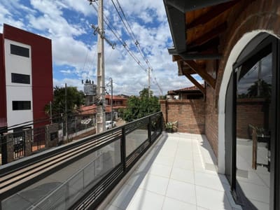 EN VENTA DUPLEX CON PISCINA A ESTRENAR EN FERNANDO DE LA MORA ZONA NORTE
