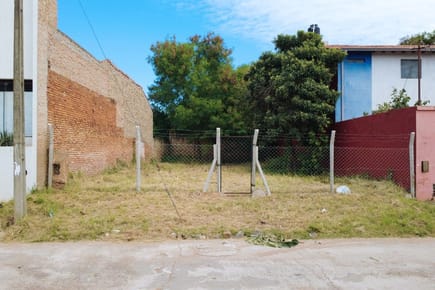 Vendo Terreno En Fernando De La Mora Z/ Norte A 2 Cuadras De Mcal. López!!