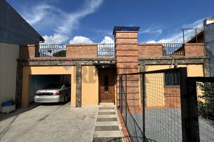 Vendo imponente propiedad en Lambaré