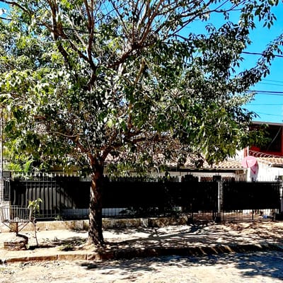 Vendo terreno en Zona residencial, Zona Barrio Mburucuya.