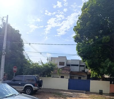 VENDO CASA EN ESQUINA EN FERNANDO DE LA MORA ZONA SUR, ZONA CASA GRUTTER.A