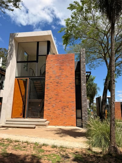  Casa con Vista al Lago 