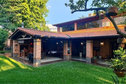 Casa en Venta sobre Mercedes Grau, Mbachio II, Lambaré, Central