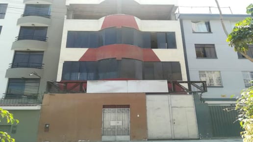 VENTA DE OCASIÓN EDIFICIO PARA COLEGIO EN CHACRARIOS, CERCADO DE LIMA