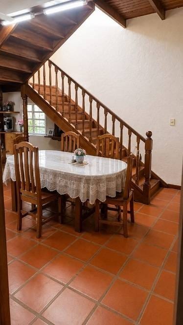 EN VENTA Residencia con alto potencial en Barrio Sajonia
