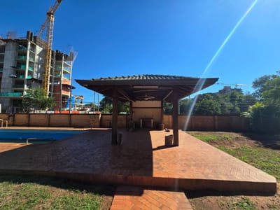 CASA PREMIUM EN ESQUINA 1.213 m2 a minutos del Shopping Pinedo