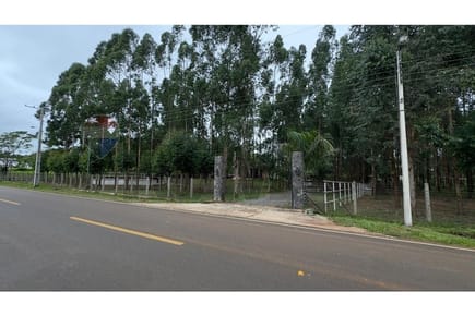 VENDO CABALLERIZA EN FUNCIONAMIENTO EN CORDILLERA