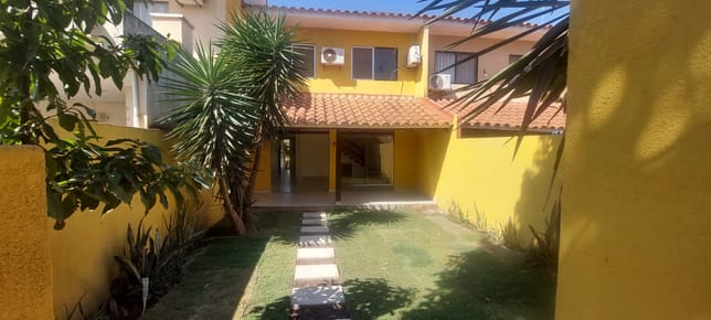 Casa de 3 Dormitorios en Alquiler en Condominio Villa Borghese