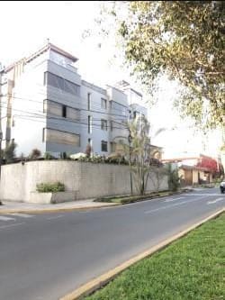 LINDO Y AMPLIO DEPARTAMENTO REMODELADO CERCA A PARQUES COLEGIOS COMERCIO