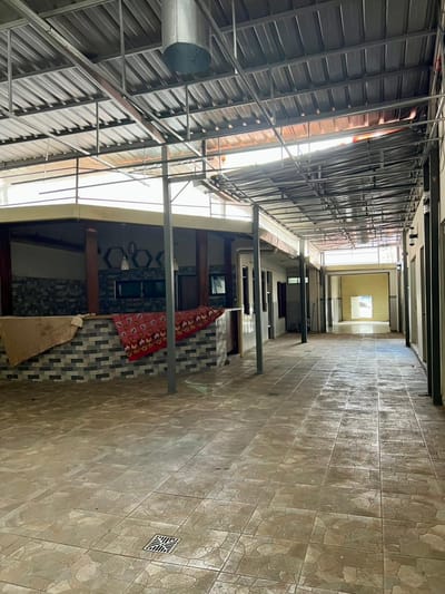 LOCAL PARA RESTO BAR C/BOLIVAR con 100M2 A ESTRENAR!!