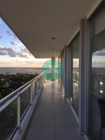 Venta espectacular Penthouse Punta Roosevelt 2D con Amenities
