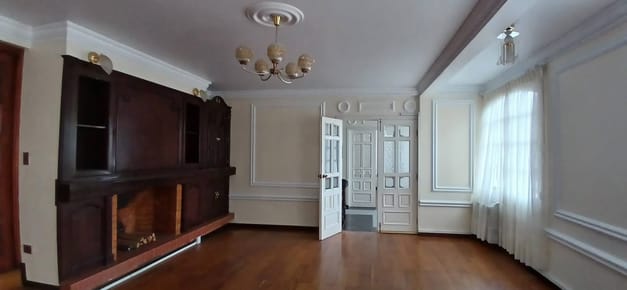 IMPECABLE CASA PARA OFICINAS EN ALQUILER