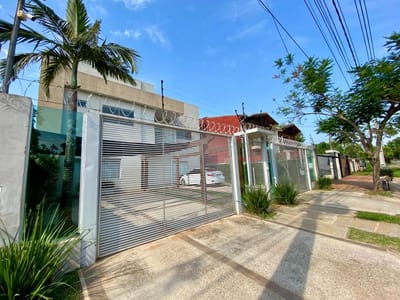 ALQUILER DE CASA MODERNA - CUARTO BARRIO LUQUE