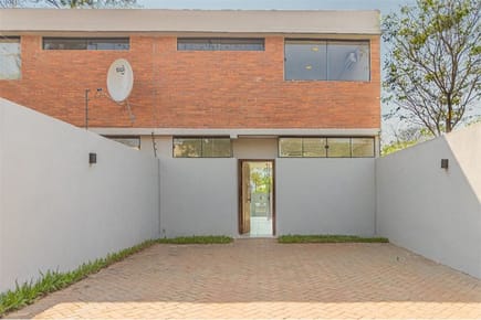 Moderno Duplex de 3 dorm en Loma Merlo, Luque
