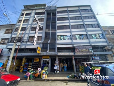 OFICINAS AMPLIAS EN ALQUILER