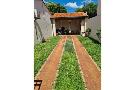 Hermoso chalet en venta en Isla Bogado