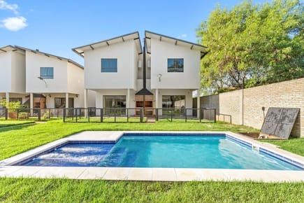 vendo duplex en loma merlo luque