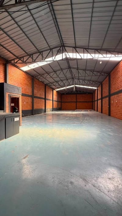 ALQUILO DEPÓSITO/GALPÓN EN MARIANO ROQUE ALONSO
