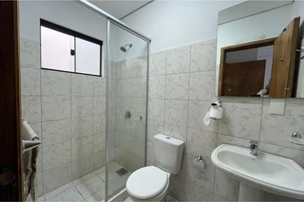 ALQUILO DUPLEX EN LAMBARE