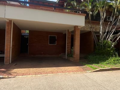 ALQUILER DE CASA EN CONDOMINIO CERRADO