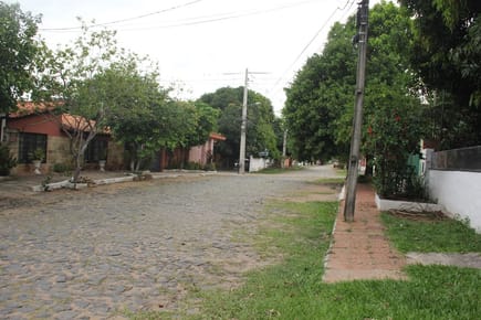 Casa-Venta-Tte. Luis Miranda, Mbocayaty, Asunción