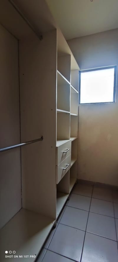 Departamento de 3 dormitorios, con parqueo incluido