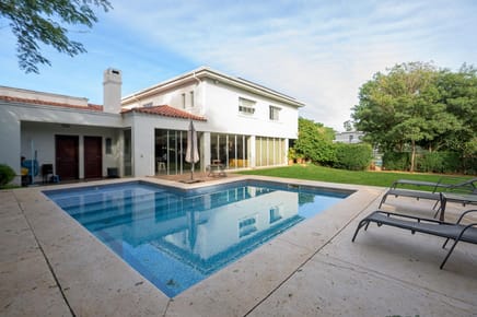 Hermosa Residencia en Barrio Cerrado Montesol, Luque
