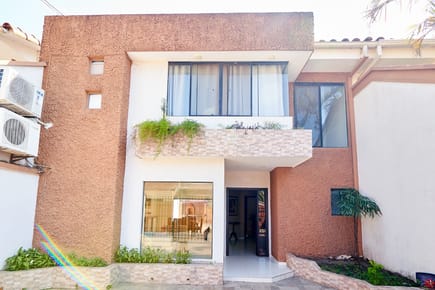 CASA EN VENTA ZONA SUR AV. SAN AURELIO