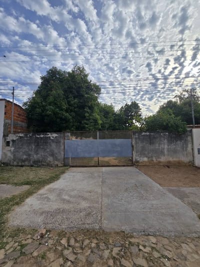 EN VENTA TERRENO DE 360M2 EN LAMBARE