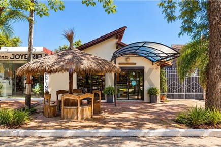 VENDO LOCAL COMERCIAL EN EL CENTRO DE GUARAMBARÉ
