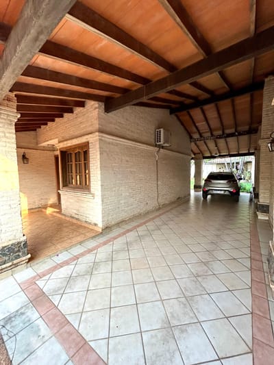 VENDO CASA EN LAMBARE