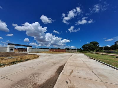TERRENOS EN VENTA - CONDOMINIO ECONORTE SOBRE RADIAL 26