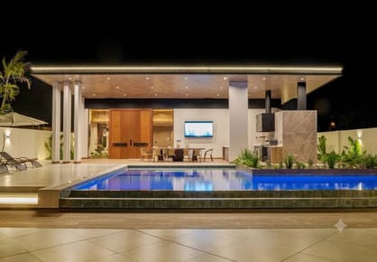 CASA DE LUJO A ESTRENAR EN EL URUBO