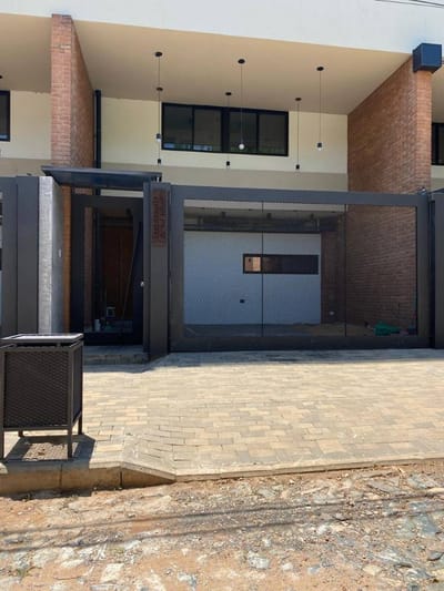 Vendo Triplex Premiun En Ycua Sati