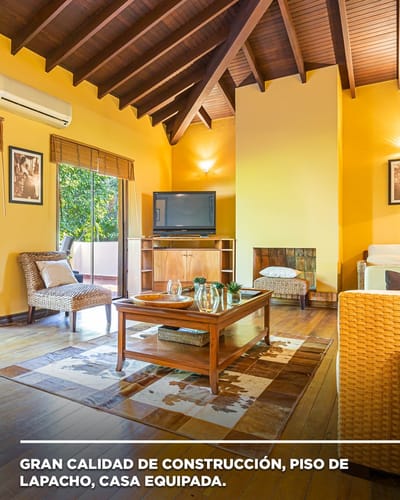 EN VENTA LUJOSA RESIDENCIA EN ESQUINA EN ZONA COLEGIO GOETHE-ASUNCION