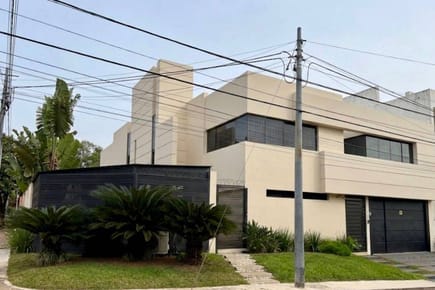 CASA EN VENTA Barrio Las Carmelitas - Asunción