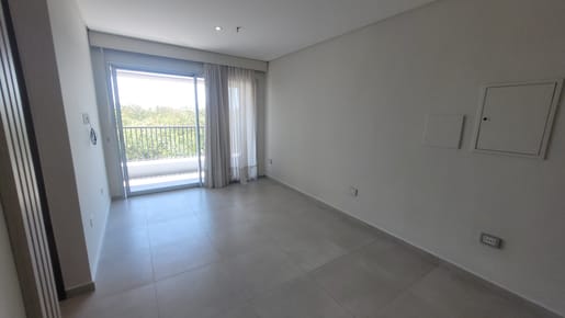 Alquilo departamento de 1 dormitorio con cochera en zona Paseo Carmelitas