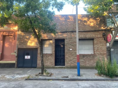 Venta Gran Casa En Barrio Goes