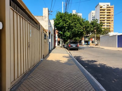 Vendo Casa en Asunción Centro | Sobre Ayolas | Gs. 600 Millones