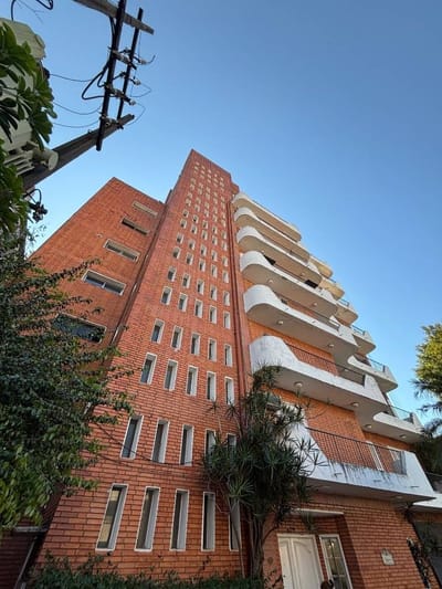 Alquilo Ampio Departamento sobre Herrera, Asunción